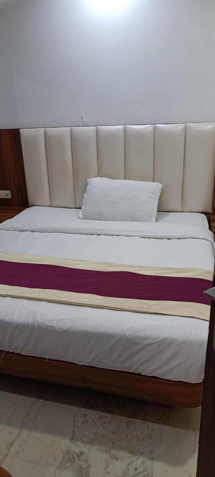 Hotel A10 New Delhi Extérieur photo