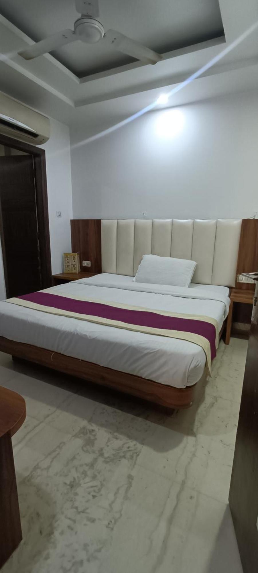 Hotel A10 New Delhi Extérieur photo