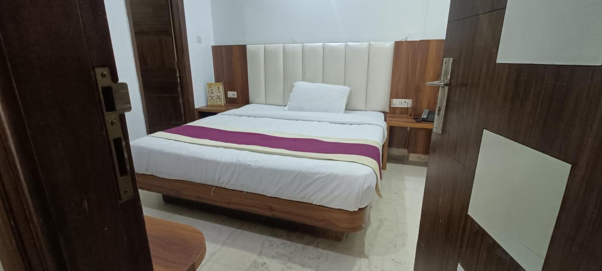 Hotel A10 New Delhi Extérieur photo